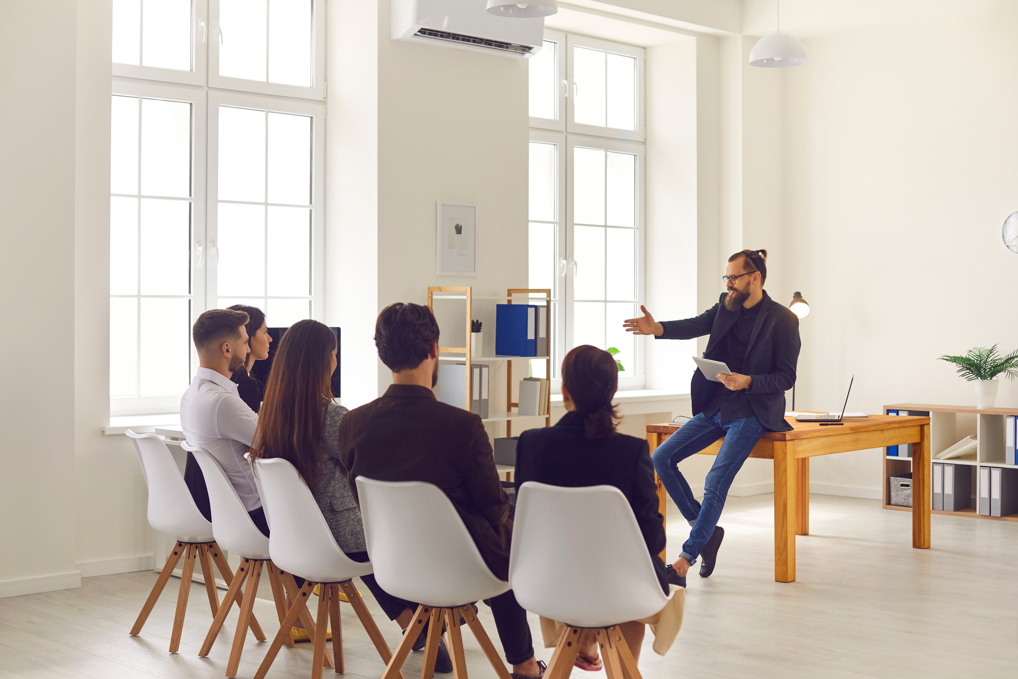 Apprentissage collectif en salle de formation